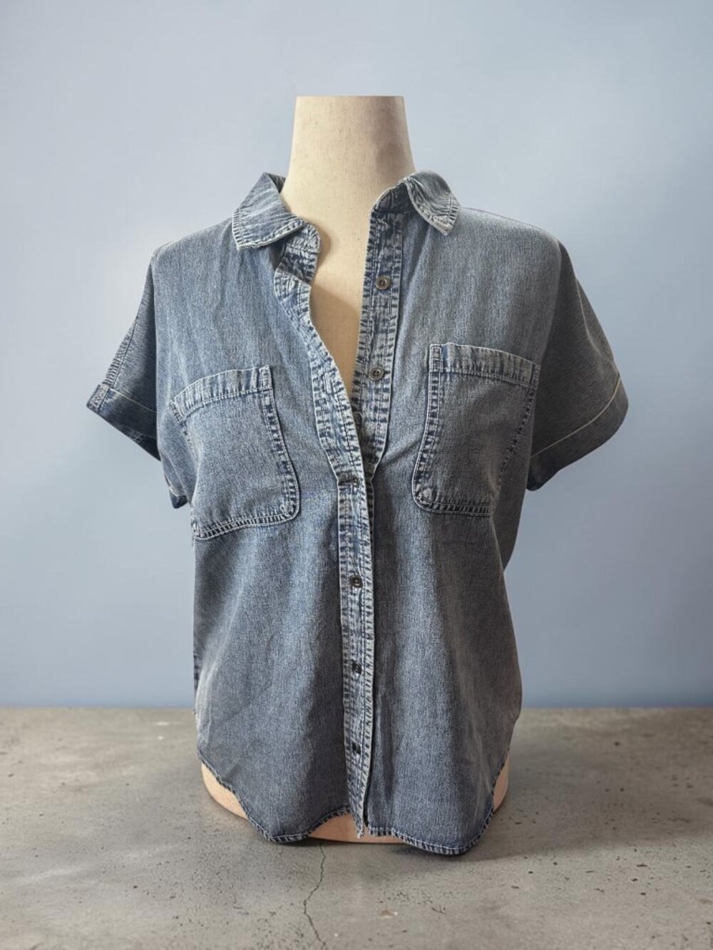 Cute and casual with the perfect lived-in denim look 💙